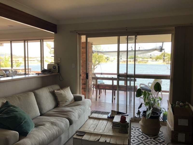 44 Auk Avenue, Burleigh Waters QLD 4220