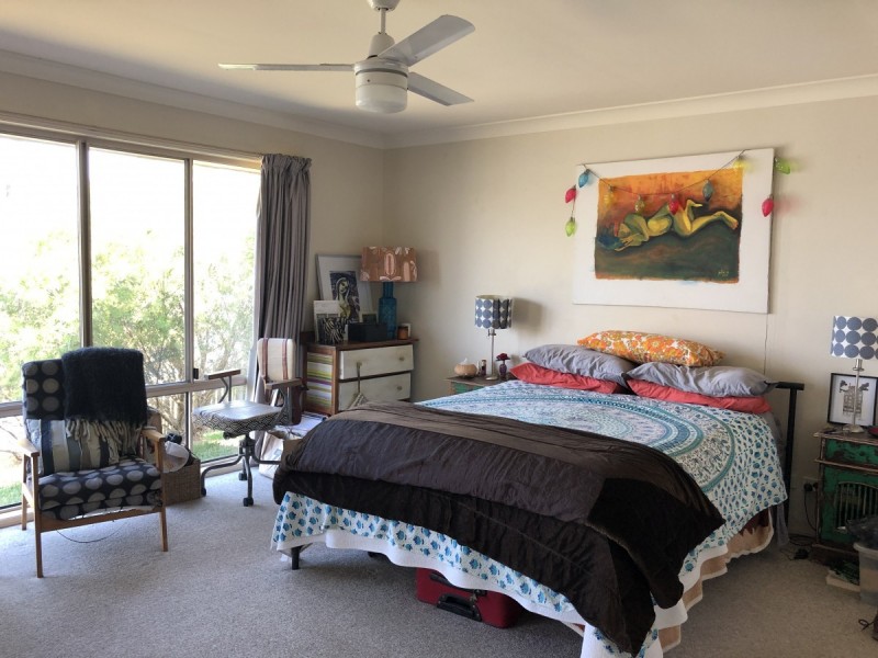 44 Auk Avenue, Burleigh Waters QLD 4220
