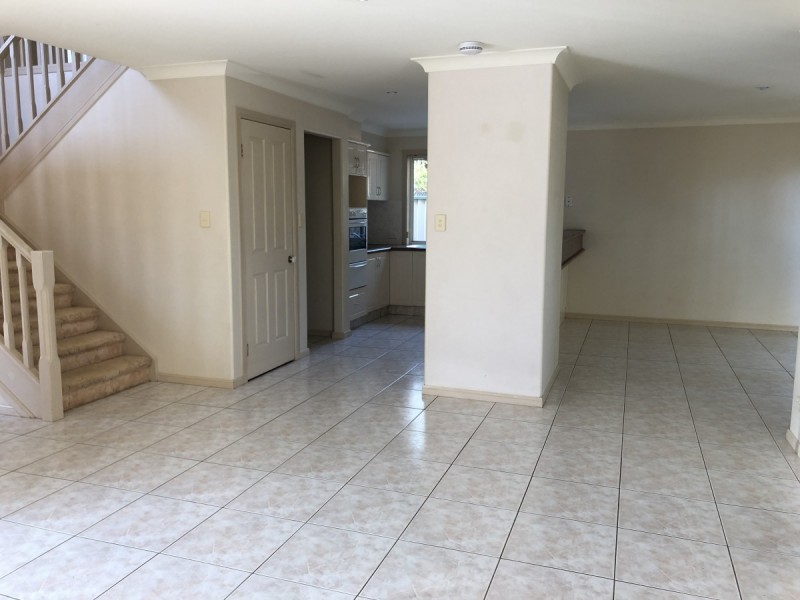 2/40 Nobby Parade, Miami QLD 4220