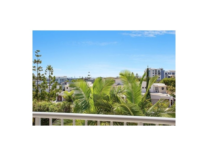 16/64 Riverwalk Ave, Robina QLD 4226