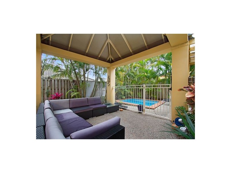 4 Torrey Place, Robina QLD 4226
