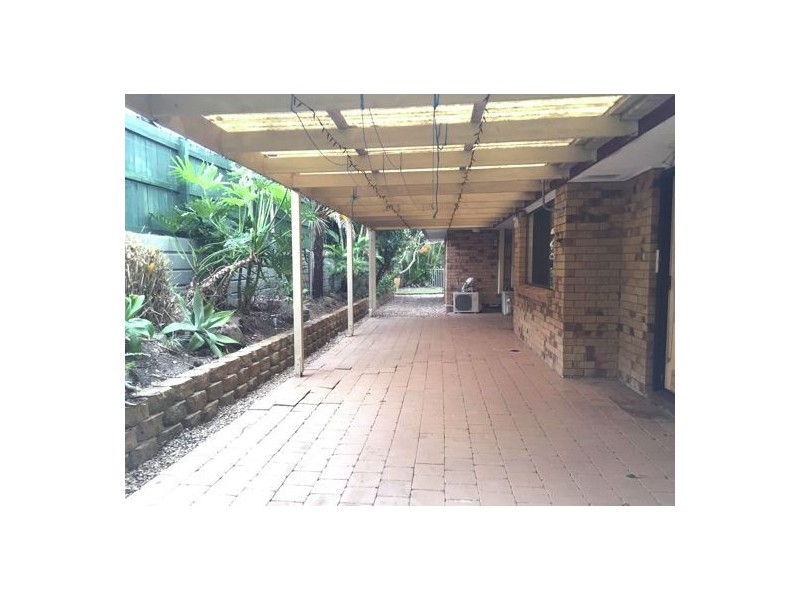 3 Indooroopilly Court, Robina QLD 4226