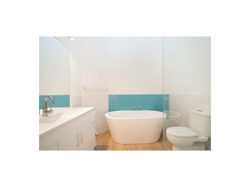 7/5 Kallista Close, Robina QLD 4226