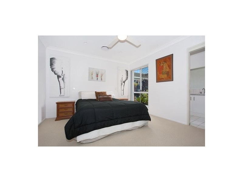 Varsity Lakes QLD 4227