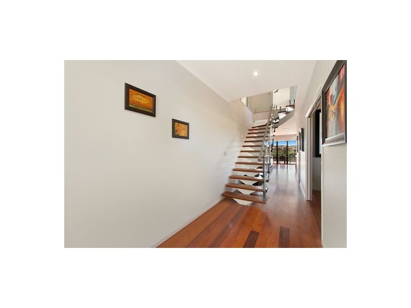 5 Elizabeth Crescent, Varsity Lakes QLD 4227