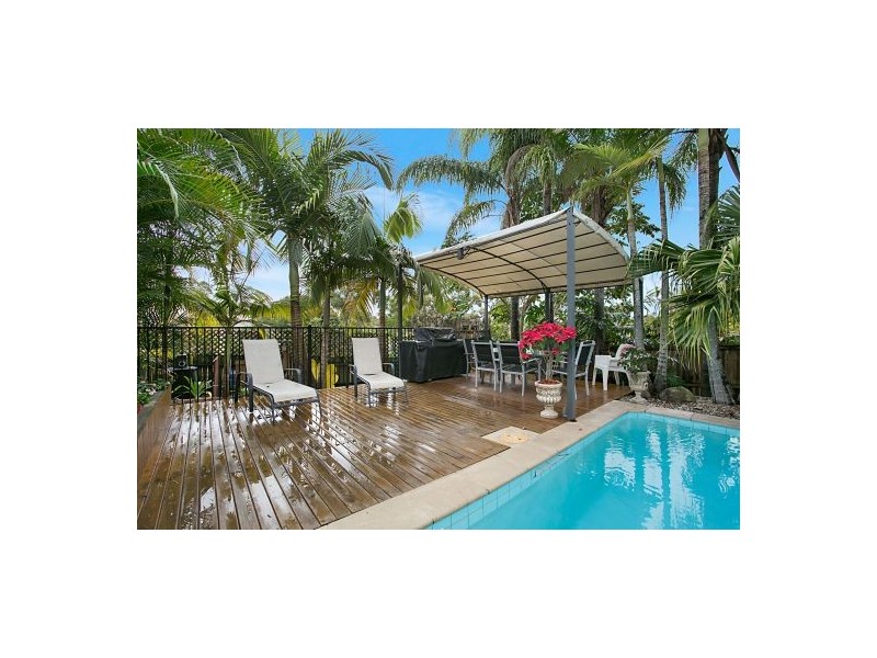 6 Indooroopilly Court, Robina QLD 4226