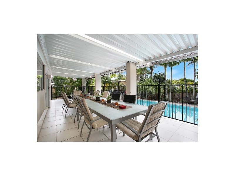 6 Indooroopilly Court, Robina QLD 4226