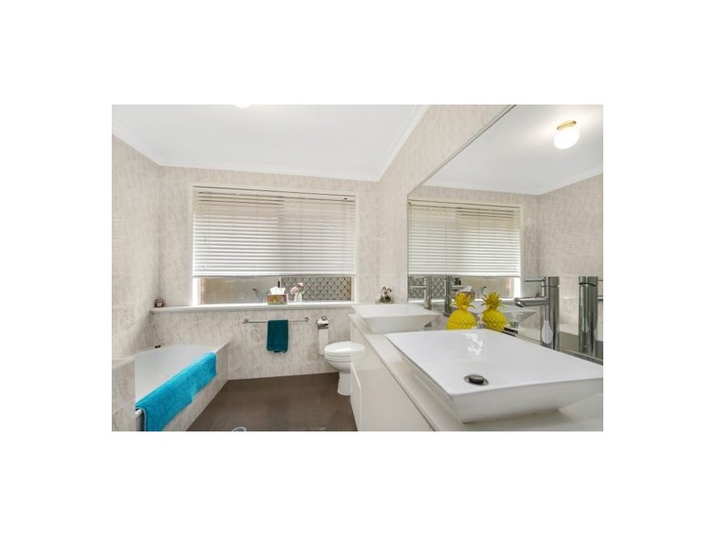 23 Cheltenham Drive, Robina QLD 4226