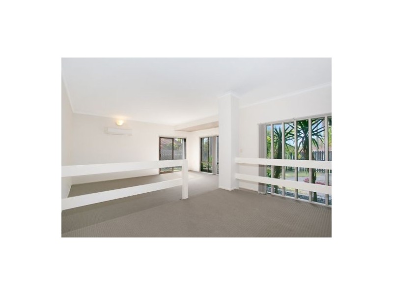 13 Carlingford Place, Robina QLD 4226