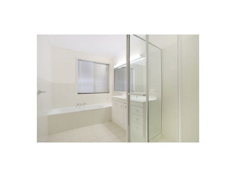 13 Carlingford Place, Robina QLD 4226