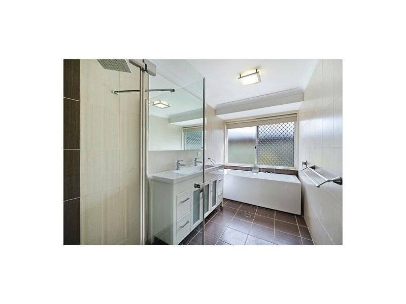 3 Drummoyne Ct, Robina QLD 4226