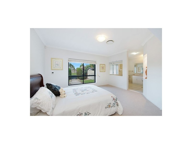 73 Newport Dr, Robina QLD 4226