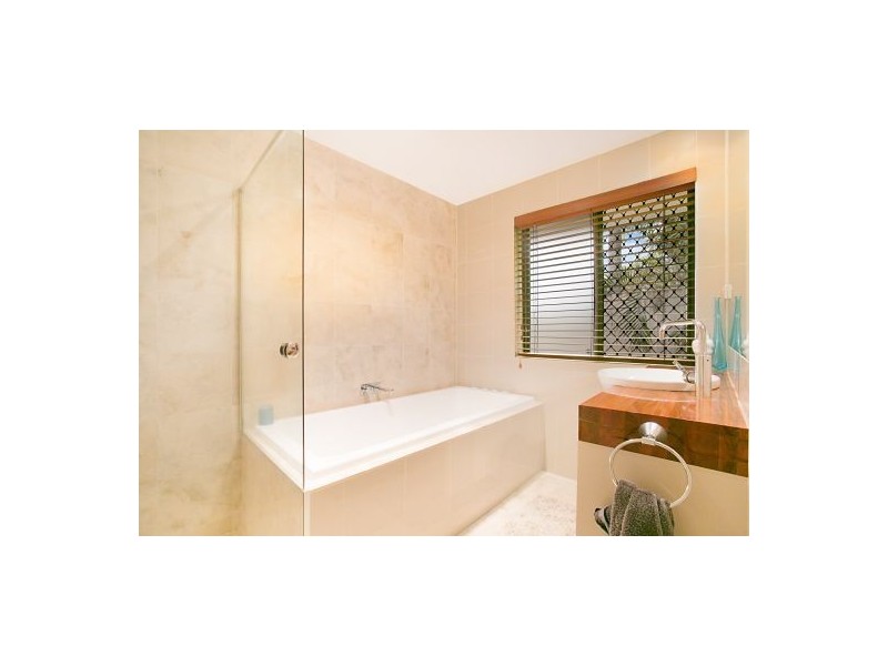 15 Oleander Pl, Robina QLD 4226