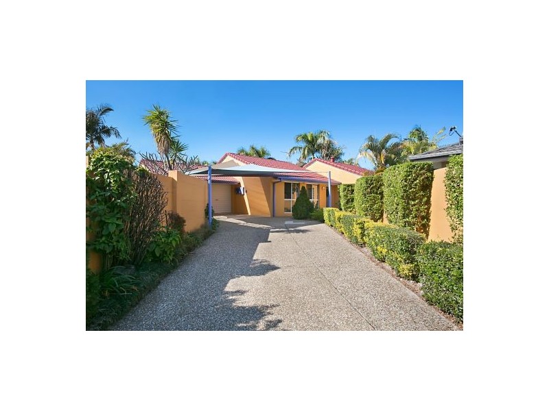 22 Frankston Ct, Robina QLD 4226