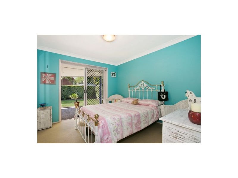 22 Frankston Ct, Robina QLD 4226