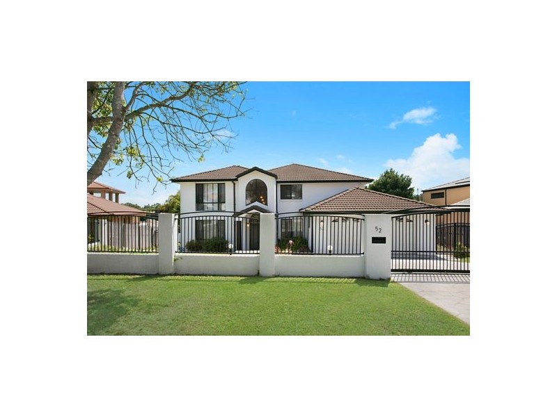 52 Mornington Tce, Robina QLD 4226