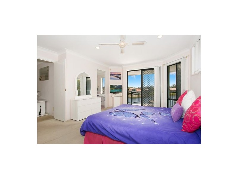 52 Mornington Tce, Robina QLD 4226