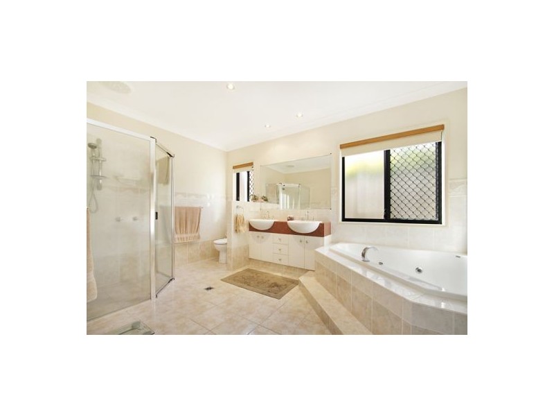 28 Leopardwood Cct, Robina QLD 4226