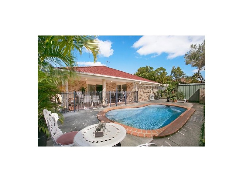 3 Corina Cl, Robina QLD 4226