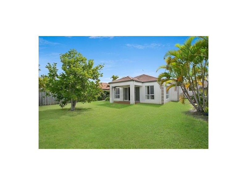 5 Mikado Way, Robina QLD 4226