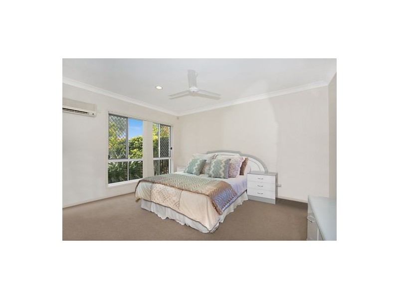 5 Mikado Way, Robina QLD 4226