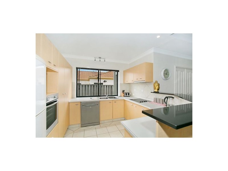 76 Nardoo St, Robina QLD 4226