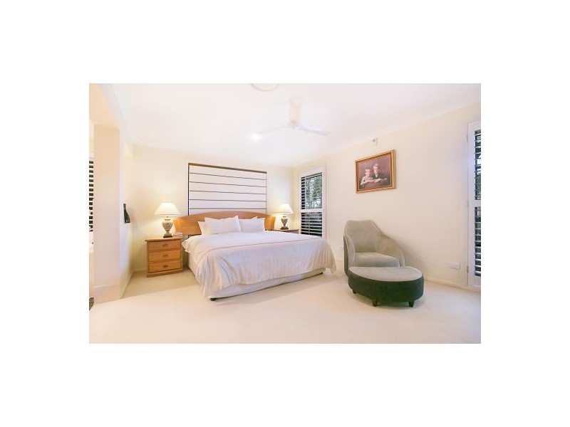 5 Straite Dr, Robina QLD 4226