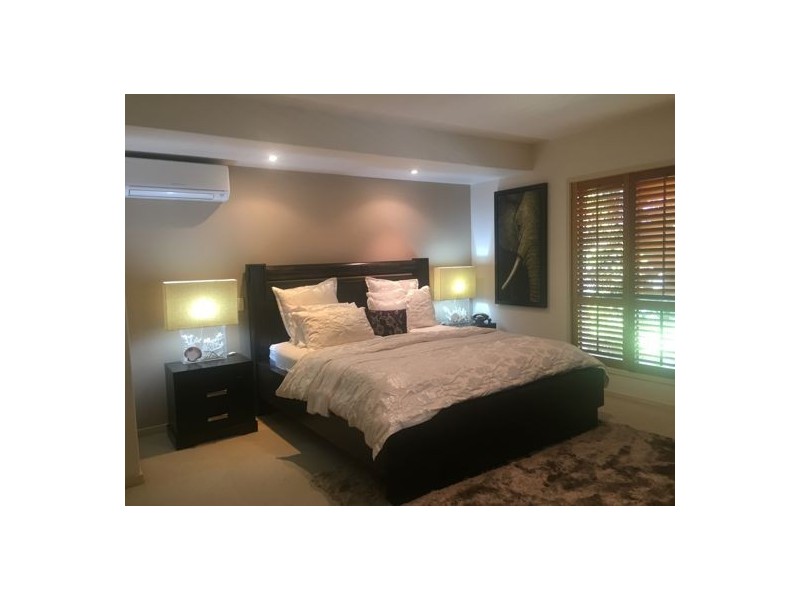 16 Straite Dr, Robina QLD 4226