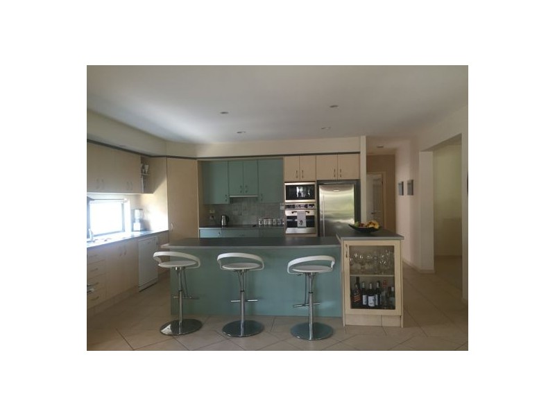 16 Straite Dr, Robina QLD 4226