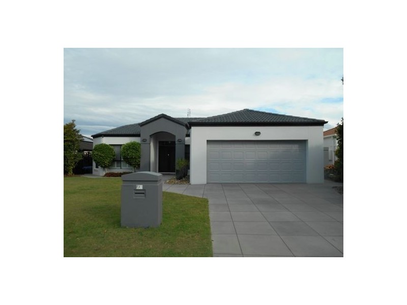 38 Straite Dr, Robina QLD 4226