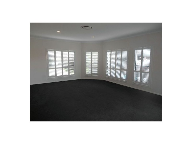 38 Straite Dr, Robina QLD 4226