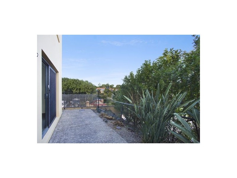 1/2 CONCORD CCT, Robina QLD 4226