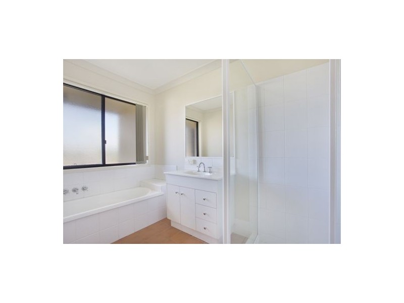 1/2 CONCORD CCT, Robina QLD 4226