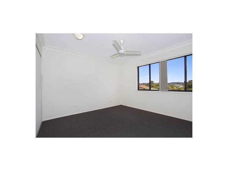 1/2 CONCORD CCT, Robina QLD 4226