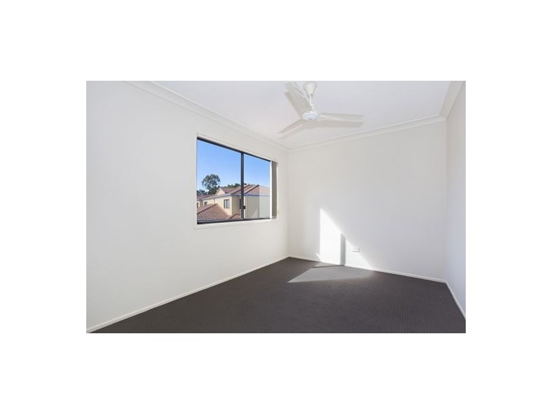 1/2 CONCORD CCT, Robina QLD 4226