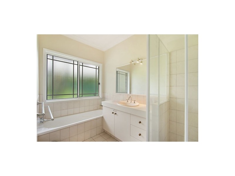 17 KILBURN ST, Robina QLD 4226