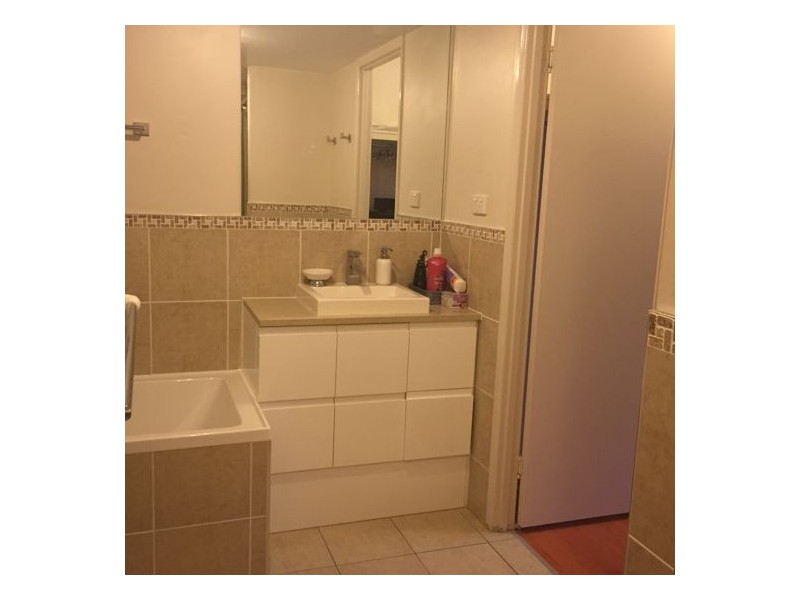 10/25 THORNGATE DR, Robina QLD 4226