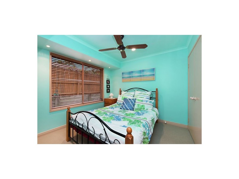 64 THORNGATE DR, Robina QLD 4226