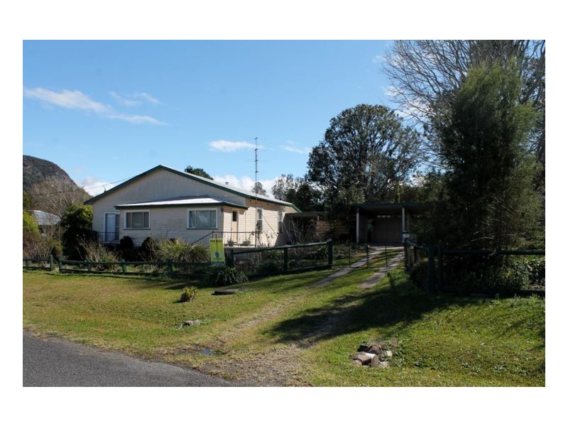 36 Tooloom Street, Urbenville NSW 2475