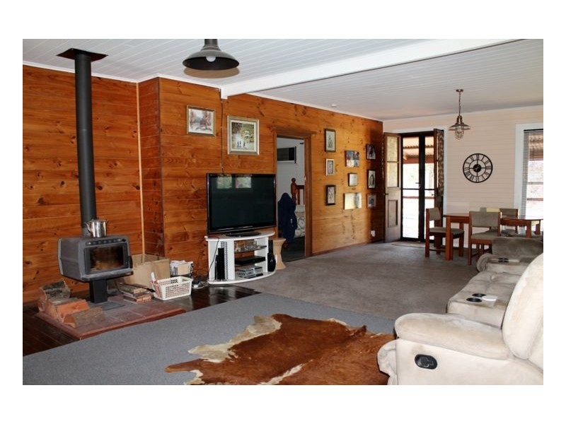 11 Iron Pot Creek Road: ETTRICK, Kyogle NSW 2474