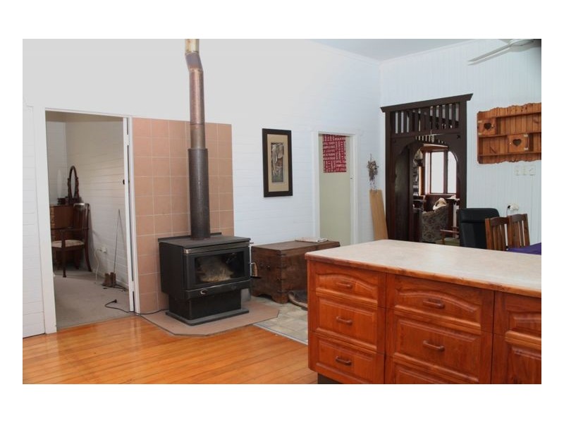 27 Lindsay Street, Woodenbong NSW 2476