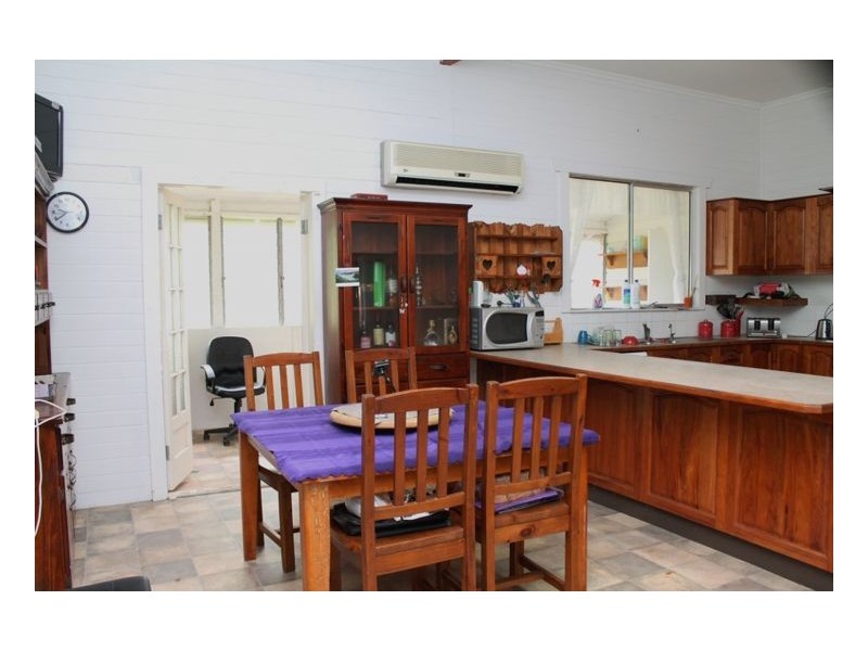 27 Lindsay Street, Woodenbong NSW 2476