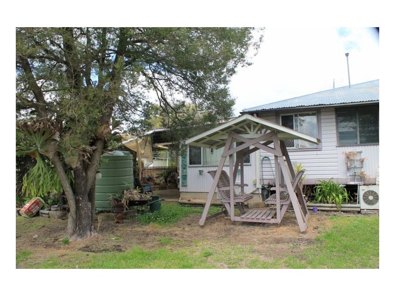 27 Lindsay Street, Woodenbong NSW 2476