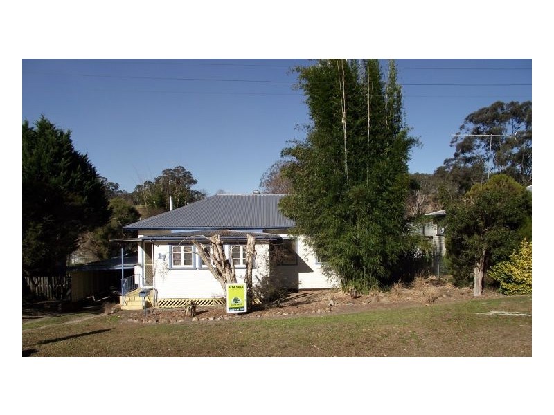 27 Richmond Street, Woodenbong NSW 2476