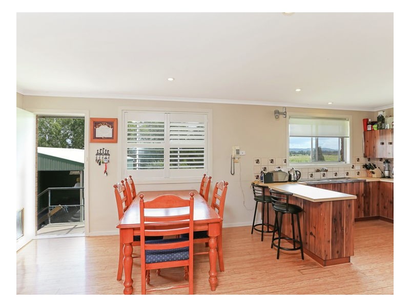 19 Maloney Avenue, South Lismore NSW 2480