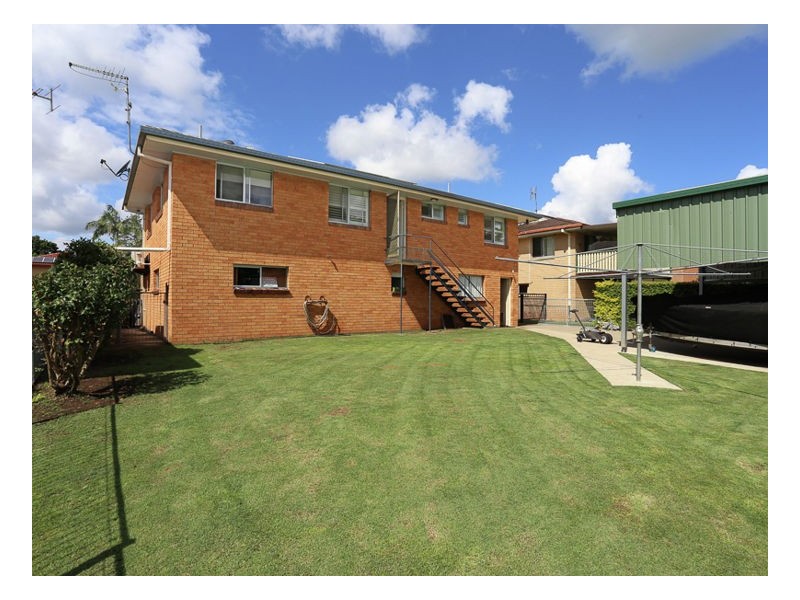 19 Maloney Avenue, South Lismore NSW 2480