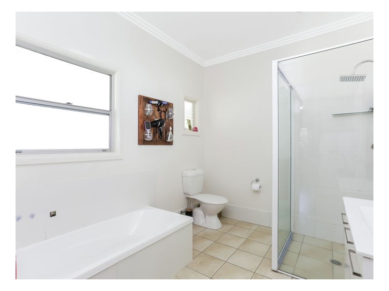 19 Harmony Avenue, East Lismore NSW 2480