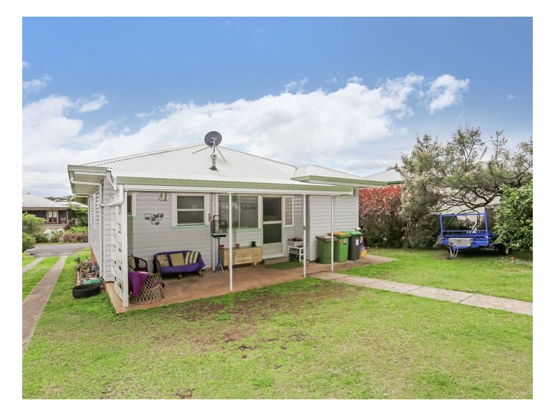 19 Harmony Avenue, East Lismore NSW 2480