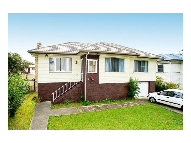 7 Barnes Ave, South Lismore NSW 2480