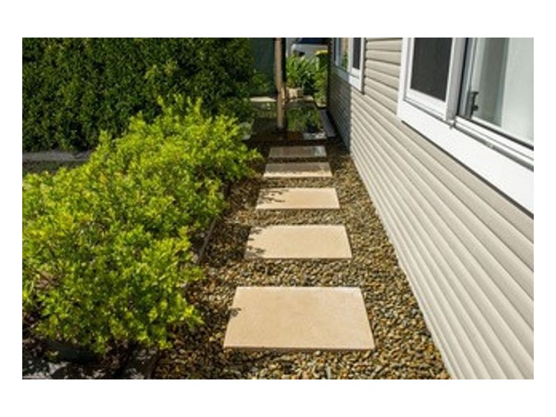 13 Hilton Avenue, Lismore Heights NSW 2480